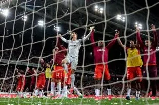 Спартак виграв перший домашній матч після завоювання чемпіонства - українська газета