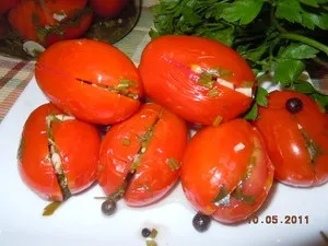 Помідори, фаршировані, мариновані, добові, Ульотна (донська кухня) рецепт з фотографіями (фаршировані) Помідори, фаршировані, мариновані, добові, Ульотна (донська кухня) рецепт з фотографіями