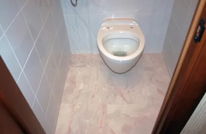 Пол в туалеті своїми руками як залити наливна підлога, гідроізоляція, укладання лінолеуму, плитки в (гідроізоляція) Пол в туалеті своїми руками як залити наливна підлога, гідроізоляція, укладання лінолеуму, плитки в