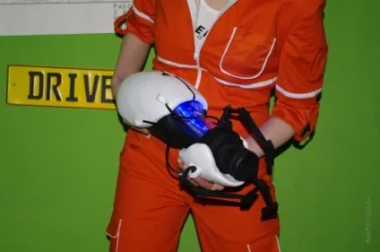 Portal gun в домашніх умовах - майстерня косплеєрів (сохне шліфуємо шпаклюємо сохне) Portal gun в домашніх умовах - майстерня косплеєрів