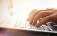 Про те, як обіймаються з друзями при зустрічі, budyon - s official site