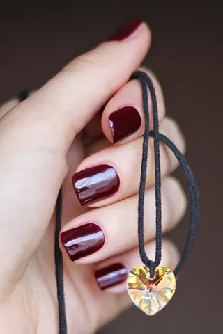 Професійний лак для нігтів nail polish (відтінок norra) від zoya - відгуки, фото і ціна (polish) Професійний лак для нігтів nail polish (відтінок norra) від zoya - відгуки, фото і ціна