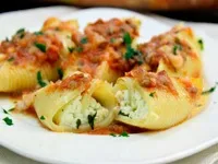 Мушлі, фаршировані куркою і грибами, кулінарні рецепти (куркою) Мушлі, фаршировані куркою і грибами, кулінарні рецепти