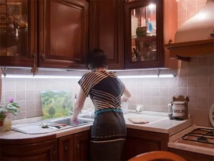 Робоча зона кухні дизайн, освітлення, аксесуари (кухні) Робоча зона кухні дизайн, освітлення, аксесуари