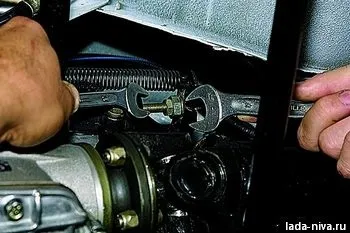 Регулювання зчеплення нива ваз 21213, 21214, 2131 (lada 4x4) (регулювання) Регулювання зчеплення нива ваз 21213, 21214, 2131 (lada 4x4)