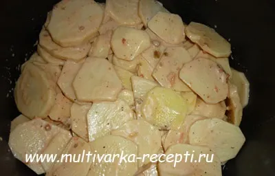 Риба з картоплею, запечені під майонезом в мультиварці (риба під майонезом в мультиварці) Риба з картоплею, запечені під майонезом в мультиварці