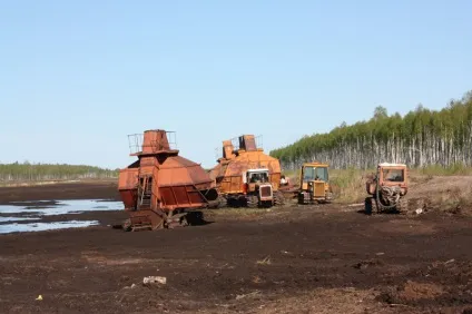 Видобуток торфу фрезерним способом (видобуток) Видобуток торфу фрезерним способом