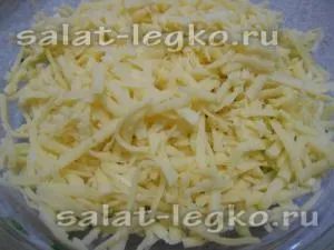 Салат з кальмарами, огірком і помідорами чері (помідори) Салат з кальмарами, огірком і помідорами чері