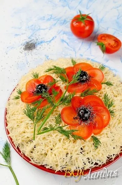 Салат з куркою і грибами маки (класичні салати) Салат з куркою і грибами маки