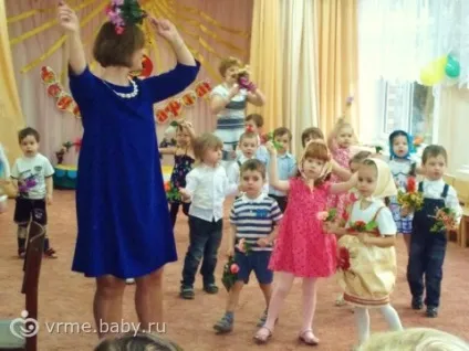Здуру вирішила пошити дитині карнавальний костюм! ))) (Фото)