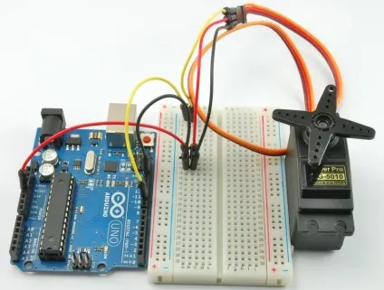 Сервомотор і arduino