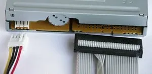 Сигнали і контакти fdd електроживлення накопичувача fdd (сигнали) Сигнали і контакти fdd електроживлення накопичувача fdd