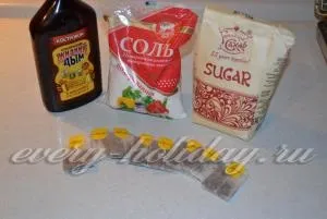 Скумбрія копчена в домашніх умовах з рідким димом і чаєм