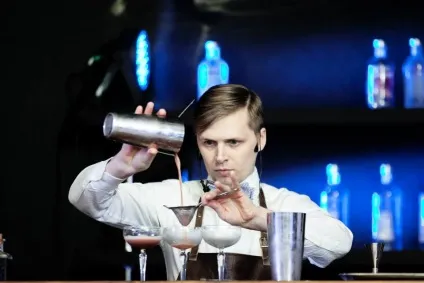 Скільки заробляє бармен вУкаіни аналіз ринку зарплат (бармен) Скільки заробляє бармен вУкаіни аналіз ринку зарплат