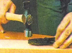 з'єднання цвяхами