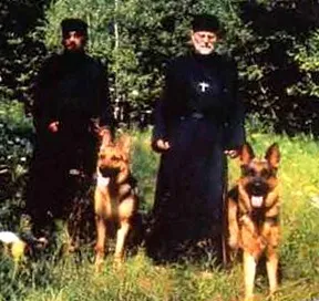 Собаки і православна церква