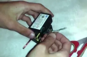 Збираючи імпульсний паяльник своїми руками пам'ятайте про техніку безпеки (безпеки) Збираючи імпульсний паяльник своїми руками пам'ятайте про техніку безпеки