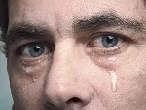 Сонник чоловік плаче
