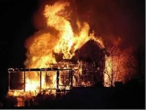 Сонник підпалювати будинок уві сні бачити до чого сниться (сниться) Сонник підпалювати будинок уві сні бачити до чого сниться