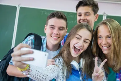 Соціальні мережі чи потрібно їх боятися батькам підлітків (потрібно) Соціальні мережі чи потрібно їх боятися батькам підлітків