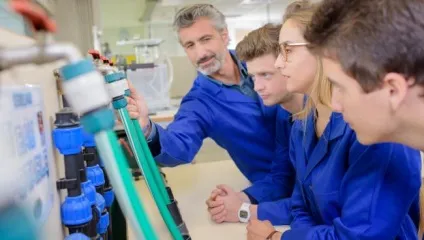 Середня професійна освіта в Німеччині (середнє) Середня професійна освіта в Німеччині