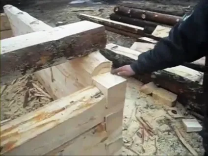 Зруб з напівбруса