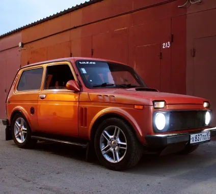 Список марок японських автомобілів - фото значків кращих машин з Японії