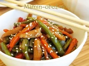 Стир-Фрай з курки з овочами (сильному вогні протягом) Стир-Фрай з курки з овочами