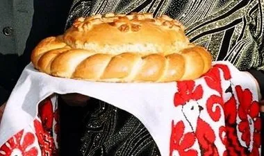 Весільний коровай - настільна книга нареченої (коровай) Весільний коровай - настільна книга нареченої