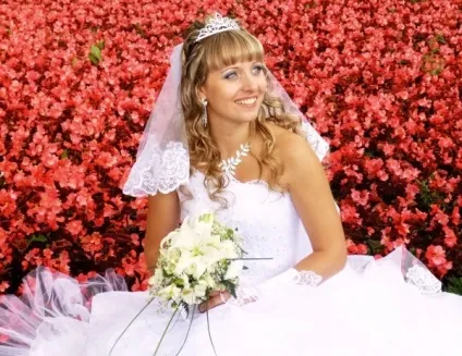 Весільні зачіски з діадемою і фатою з чубчиком, фото, відео (весільні зачіски з діадемою фото) Весільні зачіски з діадемою і фатою з чубчиком, фото, відео