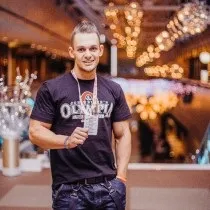 Тренуємо ноги і прес за системою Арнольда Шварценеггера