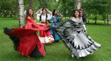 Традиції та обряди циганського весілля, викуп нареченої (традиції) Традиції та обряди циганського весілля, викуп нареченої