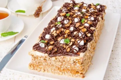 Торт Снікерс - рецепт з фото крок за кроком в домашніх умовах (рецепт) Торт Снікерс - рецепт з фото крок за кроком в домашніх умовах