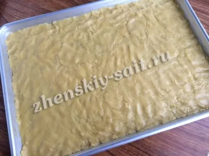 Торт Снікерс з безе і горіхами, покроковий рецепт з фото (горіхами) Торт Снікерс з безе і горіхами, покроковий рецепт з фото