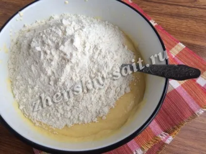 Торт Снікерс з безе і горіхами, покроковий рецепт з фото (покроковий) Торт Снікерс з безе і горіхами, покроковий рецепт з фото