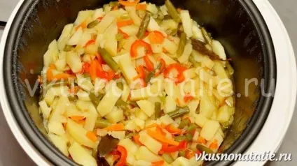 Тушкована картопля в мультиварці зі стручкової квасолею (тушкована картопля в мультиварці з овочами) Тушкована картопля в мультиварці зі стручкової квасолею