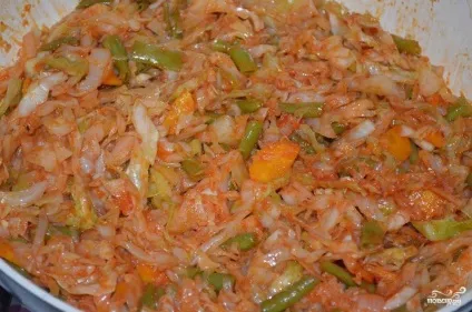 Тушкована капуста на сковороді - покроковий рецепт з фото на