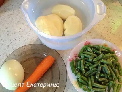 Тушкована картопля з квасолею в мультиварці (стручкова квасоля) Тушкована картопля з квасолею в мультиварці