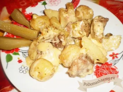 Тушкована картопля з вершками і сиром (картопля) Тушкована картопля з вершками і сиром