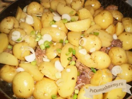 Тушкована картопля з вершками і сиром (тушкований) Тушкована картопля з вершками і сиром