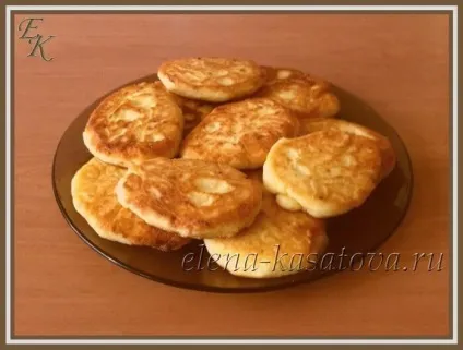 Сирні сирники з манкою рецепт (манкою) Сирні сирники з манкою рецепт
