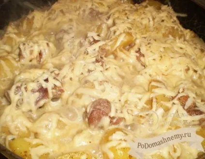 Тушкована картопля з вершками і сиром (тушкований) Тушкована картопля з вершками і сиром