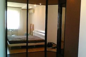 Кутовий шафа купе в спальню фото і розцінки, переваги установки, різновиди та матеріали (вбудований кутовий шафа купе в спальню фото) Кутовий шафа купе в спальню фото і розцінки, переваги установки, різновиди та матеріали