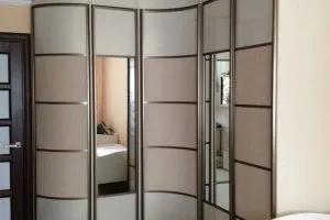 Кутовий шафа купе в спальню фото і розцінки, переваги установки, різновиди та матеріали (кутовий шафа купе в спальню наповнення) Кутовий шафа купе в спальню фото і розцінки, переваги установки, різновиди та матеріали