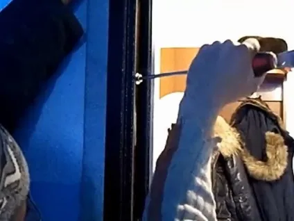 Установка вхідних дверей своїми руками фото, відео інструкція (дверей) Установка вхідних дверей своїми руками фото, відео інструкція
