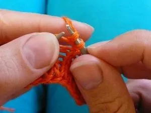 Візерунок шишечки в'яжемо спицями простим і ефективним способом (в'яжемо) Візерунок шишечки в'яжемо спицями простим і ефективним способом