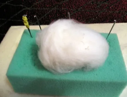Валяємо собачку з вовни