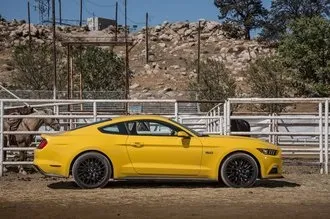 Тест-драйв camaro vs challenger vs mustang машіноманія