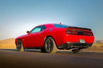 Тест-драйв camaro vs challenger vs mustang машіноманія