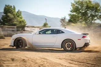 Тест-драйв camaro vs challenger vs mustang машіноманія